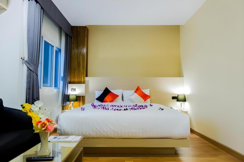 Gt Residence Hotel Buriram Exterior foto