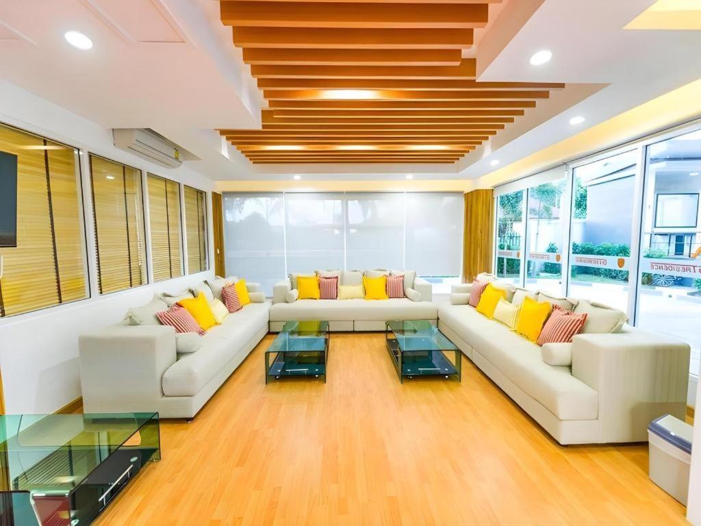 Gt Residence Hotel Buriram Exterior foto