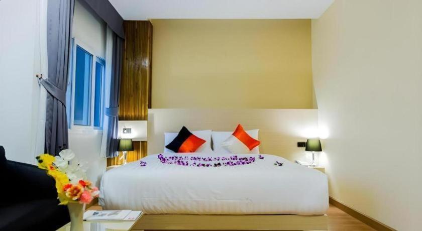 Gt Residence Hotel Buriram Exterior foto