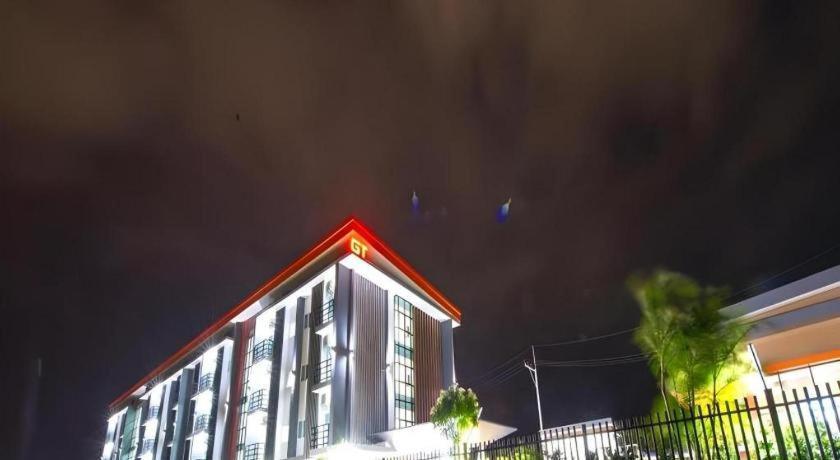 Gt Residence Hotel Buriram Exterior foto